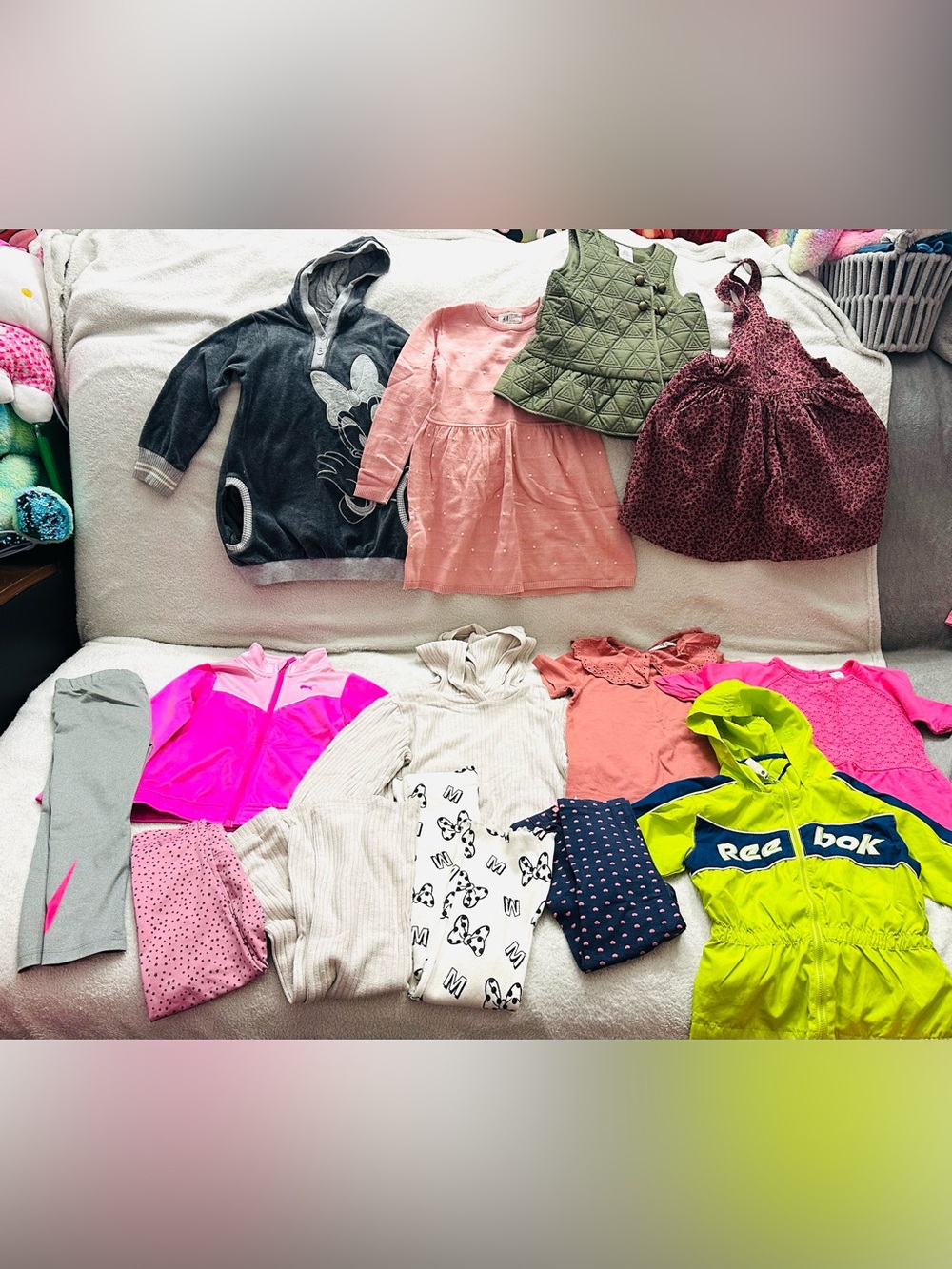 Girls Huge Lot Clothes size 3/4T Years Zara,Gap,Disney Excellent Condition